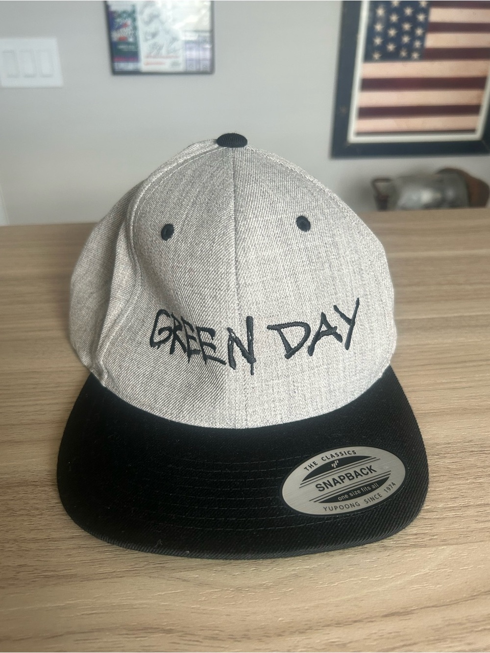 Green Day Hat Yupoong The Classics Snapback Flat Bill Grey Black Band Merch